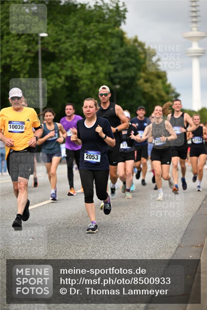29.06.2025 - hella hamburg halbmarathon Dr. Thomas Lammeyer http://msf.ph/oto/8500933 29.06.2025 10:24:50 Kennedybrücke 1011, 1046, 1069, 1154, 1471, 1474, 2053, 2064, 2101, 2834, 3733, 3842, 4154, 4166, 4288, 4422, 4754, 4869, 5181, 5811, 5812, 5831, 6608, 6844, 6951, 7131, 8025, 8113, 8146, 8738, 8940, 9005, 9011, 9236, 9873, 9981, 10039, 10041, 10585, 10613, 10647, 10754, 11100 meine-sportfotos.de