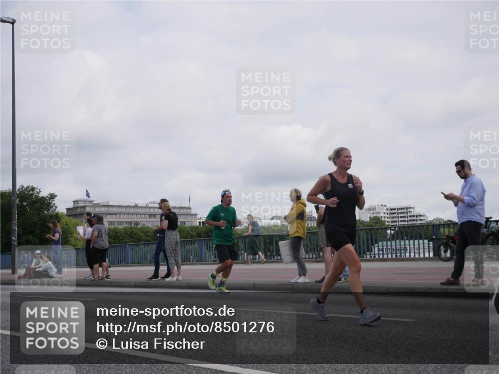 29.06.2025 - hella hamburg halbmarathon Luisa Fischer http://msf.ph/oto/8501276 29.06.2025 10:07:55 Kennedybrücke 1126, 1559, 2424, 2463, 2698, 2852, 3994, 4293, 4538, 9280, 10100, 10709, 10834 meine-sportfotos.de