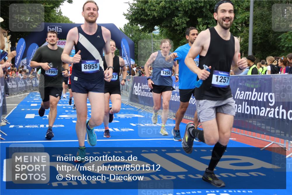29.06.2025 - hella hamburg halbmarathon Strokosch-Dieckow http://msf.ph/oto/8501512 29.06.2025 10:52:52 Ziel 1257, 1258, 1657, 2099, 2444, 2814, 2910, 4557, 4558, 4770, 5077, 5169, 5194, 5907, 7509, 8139, 8172, 8720, 8955, 9065, 9163, 10724, 10811, 11217, 11992, 12367, 12519, 14198, 14286, 14791, 14805, 15430, 17198, 18590, 18720, 19244 meine-sportfotos.de