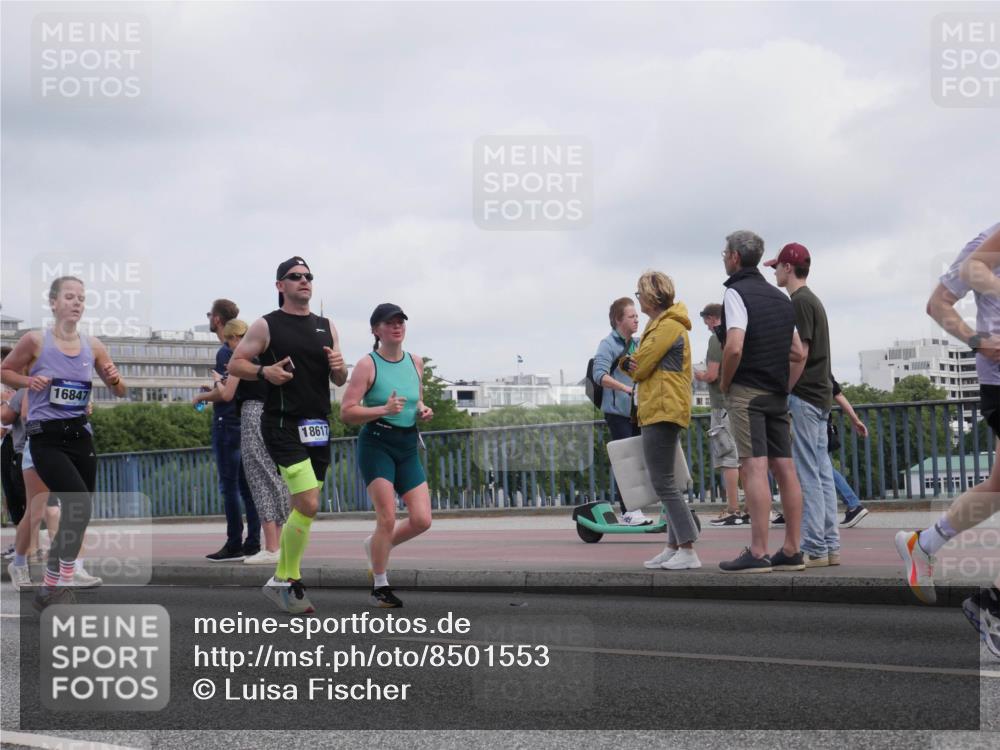 29.06.2025 - hella hamburg halbmarathon Luisa Fischer http://msf.ph/oto/8501553 29.06.2025 10:08:33 Kennedybrücke 16847, 18617, 1863, 2298, 4014, 4220, 4782, 5073, 6059, 8727, 8999, 9007, 9019, 9075, 9361, 9559, 9680, 10694 meine-sportfotos.de