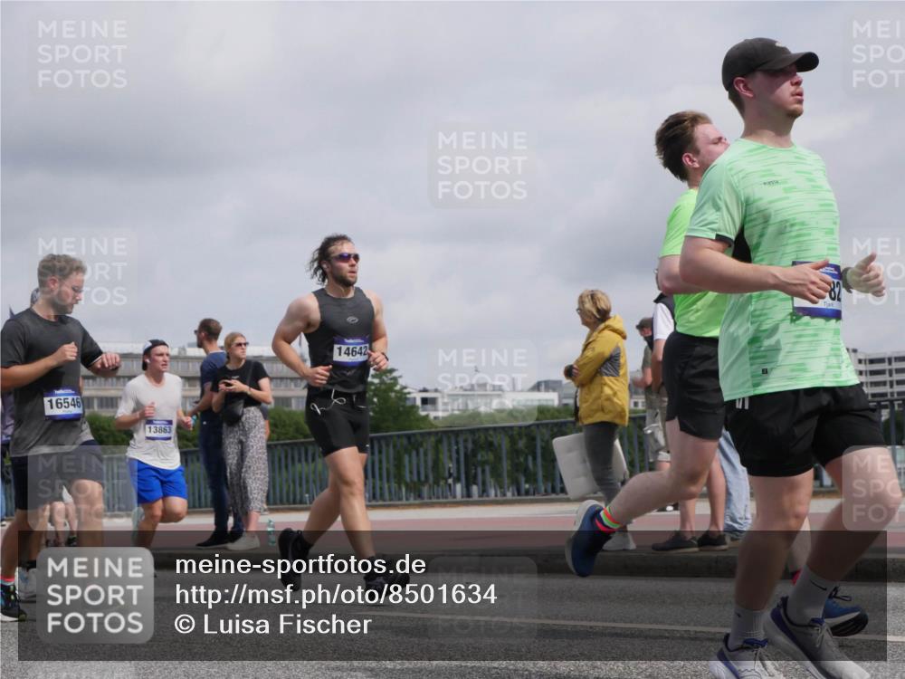 29.06.2025 - hella hamburg halbmarathon Luisa Fischer http://msf.ph/oto/8501634 29.06.2025 10:08:44 Kennedybrücke 16546, 13863, 14642, 2288, 3461, 4782, 4868, 7138, 8727, 9339, 9736, 9737, 9738 meine-sportfotos.de