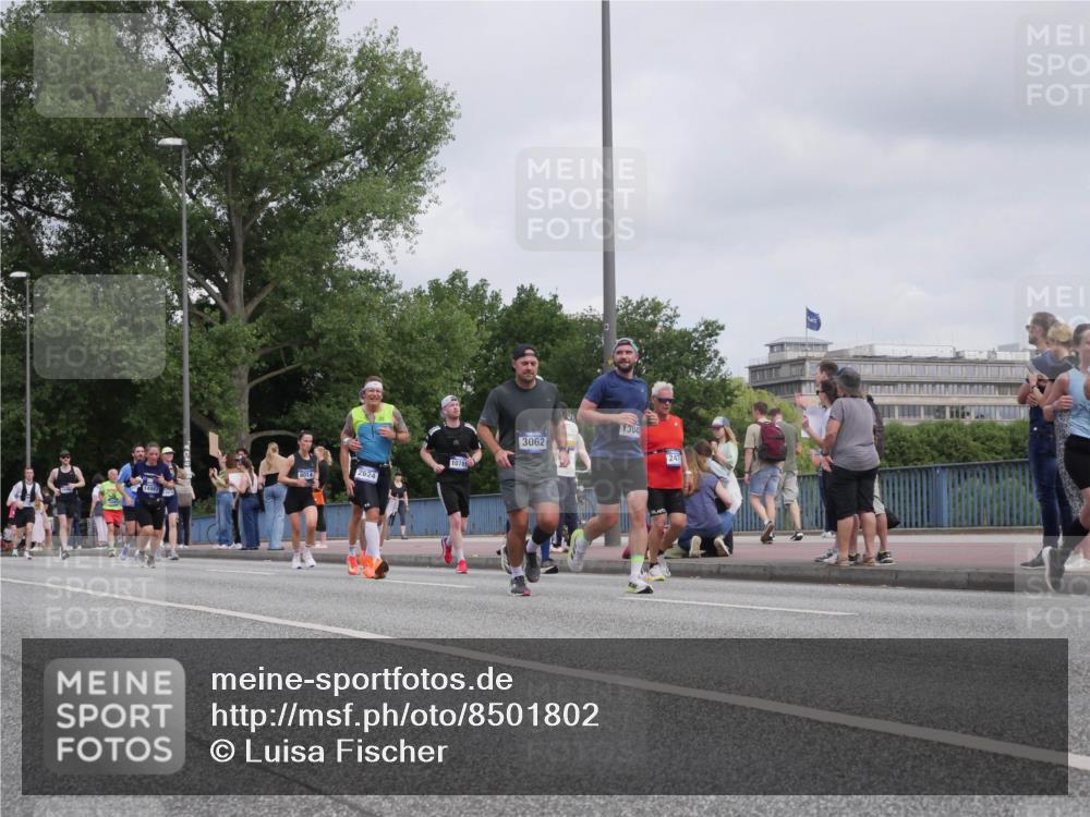 29.06.2025 - hella hamburg halbmarathon Luisa Fischer http://msf.ph/oto/8501802 29.06.2025 10:09:13 Kennedybrücke 10781, 6014, 20241, 3062, 1304, 1830, 2471, 2624, 3062, 4169, 6014, 7741, 8290, 8909, 10781 meine-sportfotos.de