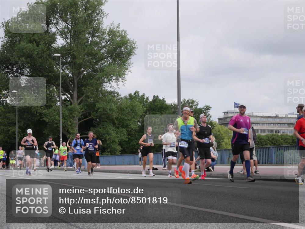 29.06.2025 - hella hamburg halbmarathon Luisa Fischer http://msf.ph/oto/8501819 29.06.2025 10:09:15 Kennedybrücke 14987, 6014, 7741, 2624, 0781, 054, 1830, 2471, 2624, 3062, 4169, 4542, 6014, 7741, 8290, 8744, 10781 meine-sportfotos.de