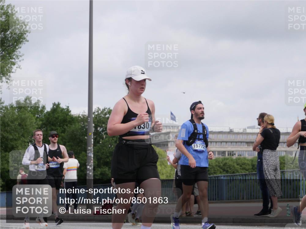 29.06.2025 - hella hamburg halbmarathon Luisa Fischer http://msf.ph/oto/8501863 29.06.2025 10:09:20 Kennedybrücke 8290, 16441, 030, 15772, 1830, 2471, 2624, 4542, 5431, 6014, 7741, 8290, 8744, 10214, 10781 meine-sportfotos.de