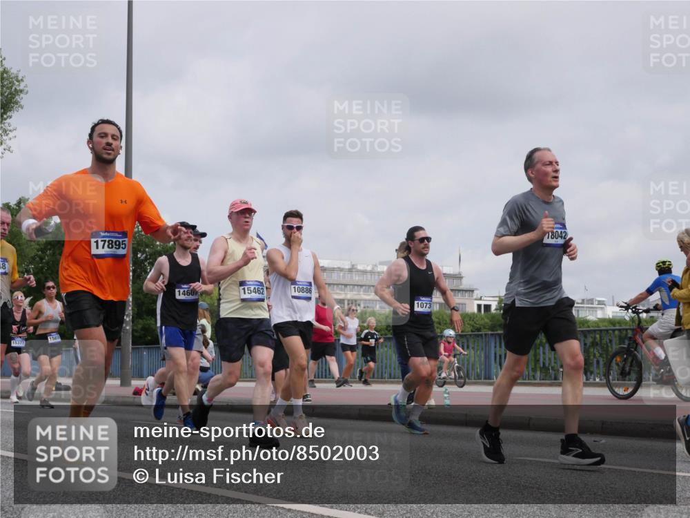 29.06.2025 - hella hamburg halbmarathon Luisa Fischer http://msf.ph/oto/8502003 29.06.2025 10:09:43 Kennedybrücke 48, 17895, 15377, 15850, 1460, 15462, 10886, 1073, 18042, 1981, 4550, 4666, 5951, 8960, 10736, 10886 meine-sportfotos.de