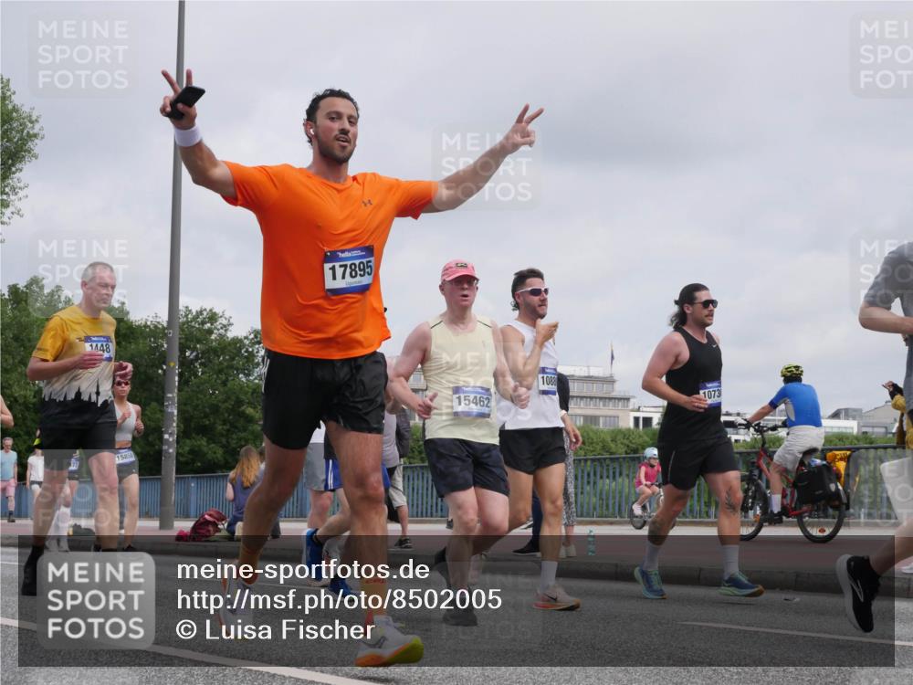29.06.2025 - hella hamburg halbmarathon Luisa Fischer http://msf.ph/oto/8502005 29.06.2025 10:09:44 Kennedybrücke 1448, 15858, 17895, 15462, 1088, 1073, 1981, 4550, 4666, 5951, 8960, 10736, 10886 meine-sportfotos.de