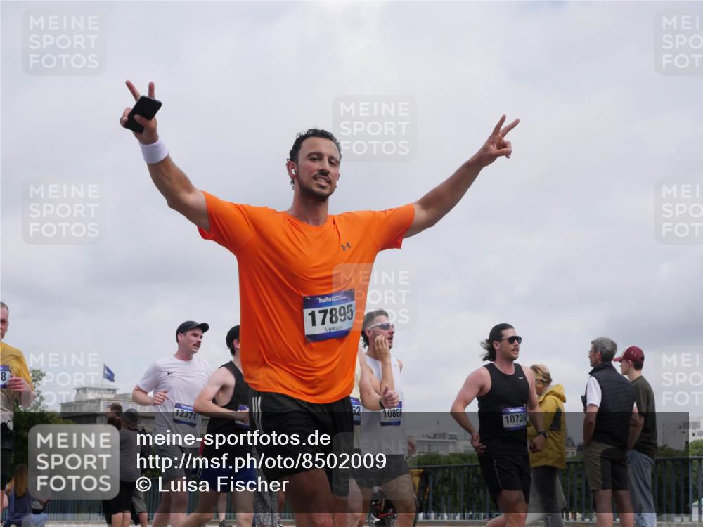 29.06.2025 - hella hamburg halbmarathon Luisa Fischer http://msf.ph/oto/8502009 29.06.2025 10:09:44 Kennedybrücke 8, 12371, 17895, 62, 10886, 10736, 1981, 4550, 4666, 5951, 8960, 10736, 10886 meine-sportfotos.de