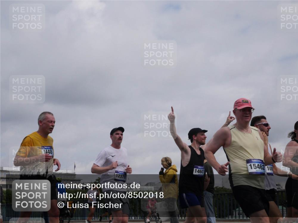 29.06.2025 - hella hamburg halbmarathon Luisa Fischer http://msf.ph/oto/8502018 29.06.2025 10:09:45 Kennedybrücke 1448, 12371, 14607, 15462, 108, 1981, 4550, 4666, 5951, 8960, 10736, 10886 meine-sportfotos.de