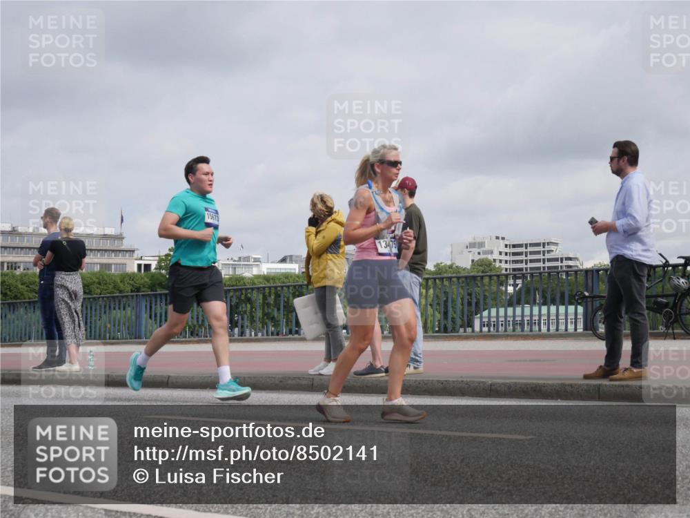 29.06.2025 - hella hamburg halbmarathon Luisa Fischer http://msf.ph/oto/8502141 29.06.2025 10:10:10 Kennedybrücke 15673, 13475, 4502 meine-sportfotos.de