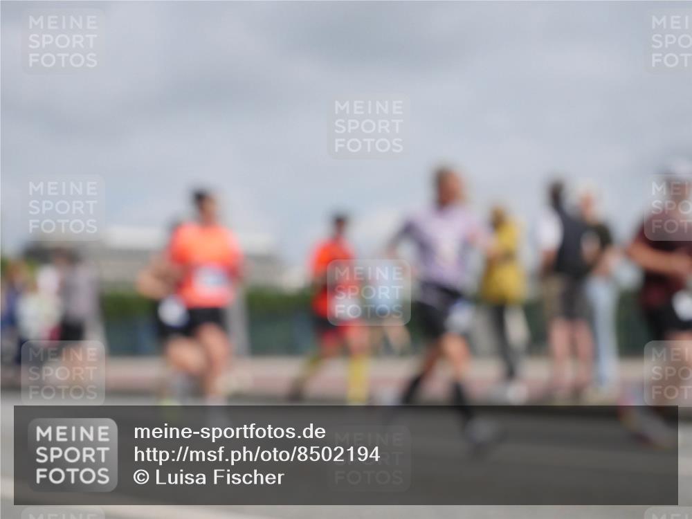 29.06.2025 - hella hamburg halbmarathon Luisa Fischer http://msf.ph/oto/8502194 29.06.2025 10:10:24 Kennedybrücke 5287, 5807, 5845, 5926, 6517, 7503, 10283, 10703 meine-sportfotos.de
