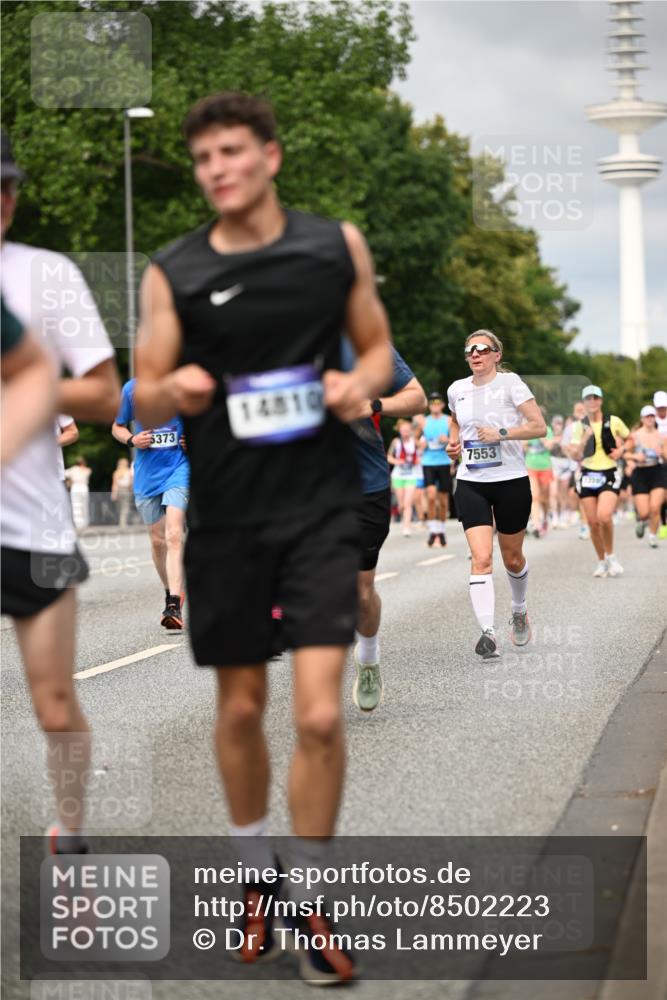 29.06.2025 - hella hamburg halbmarathon Dr. Thomas Lammeyer http://msf.ph/oto/8502223 29.06.2025 10:25:30 Kennedybrücke 1028, 1266, 1658, 2271, 2383, 2635, 2956, 3122, 3247, 3434, 3817, 4350, 4786, 5041, 5061, 5373, 5395, 5625, 5767, 5957, 7018, 7228, 7522, 7553, 7608, 7781, 8095, 8726, 8844, 9100, 9108, 9501, 9624, 10050, 10874 meine-sportfotos.de