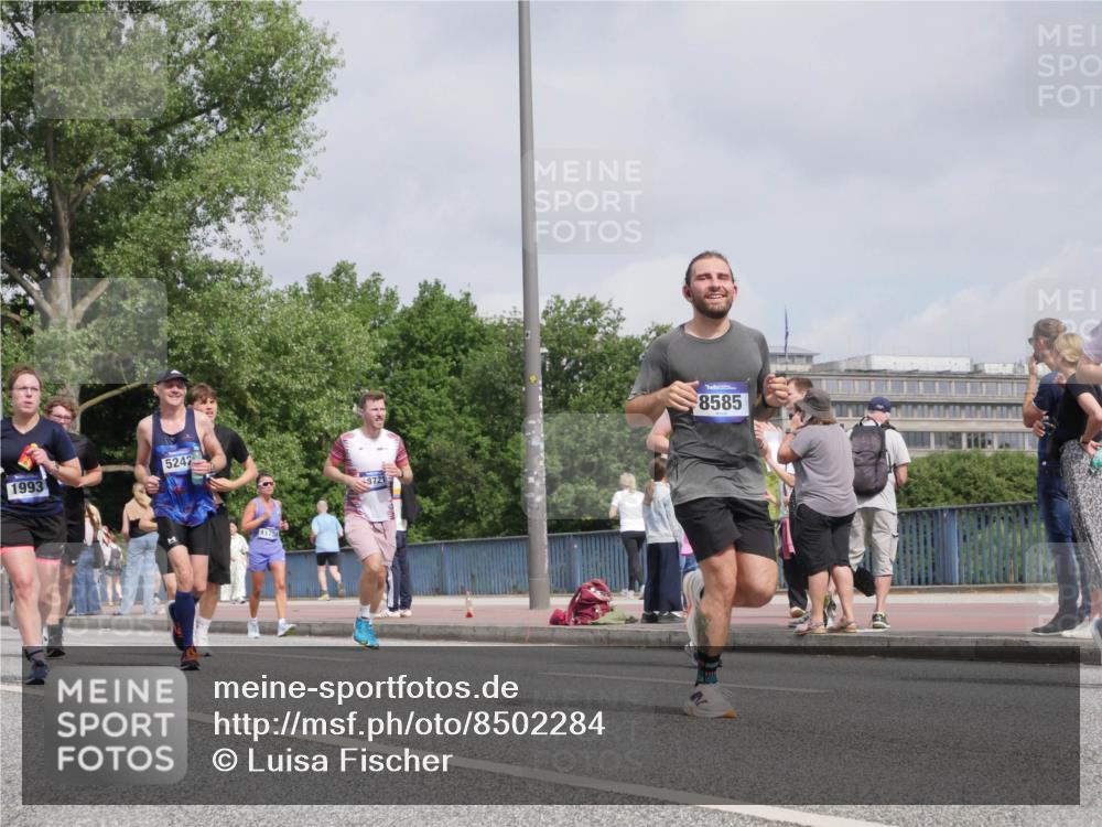 29.06.2025 - hella hamburg halbmarathon Luisa Fischer http://msf.ph/oto/8502284 29.06.2025 10:10:36 Kennedybrücke 1993, 5242, 11758, 3721, 8585, 1993, 4262, 5242, 6517, 6518, 6707, 6713, 6715, 6833, 7503, 8585, 9967, 10700 meine-sportfotos.de