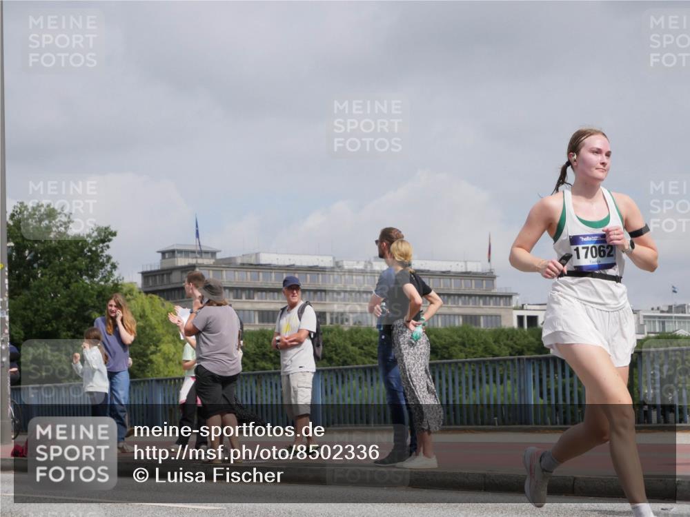 29.06.2025 - hella hamburg halbmarathon Luisa Fischer http://msf.ph/oto/8502336 29.06.2025 10:10:43 Kennedybrücke 17062, 1893, 2136, 3929, 5242, 5899, 6196, 6707, 6713, 6715, 7760, 9967 meine-sportfotos.de