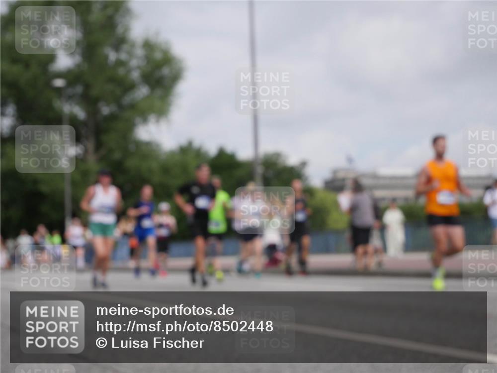 29.06.2025 - hella hamburg halbmarathon Luisa Fischer http://msf.ph/oto/8502448 29.06.2025 10:10:56 Kennedybrücke 34, 1079, 1173, 2032, 3328, 3922, 7019, 7476, 9338 meine-sportfotos.de