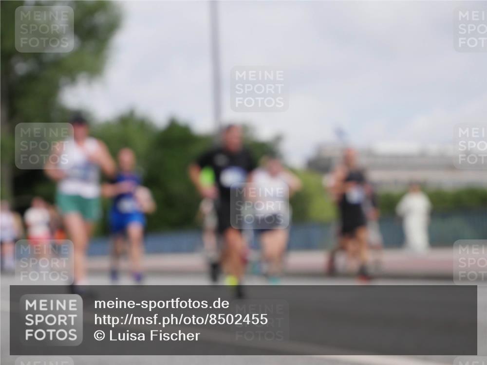 29.06.2025 - hella hamburg halbmarathon Luisa Fischer http://msf.ph/oto/8502455 29.06.2025 10:10:56 Kennedybrücke 1079, 1173, 2032, 3328, 3922, 7019, 7476, 9338 meine-sportfotos.de