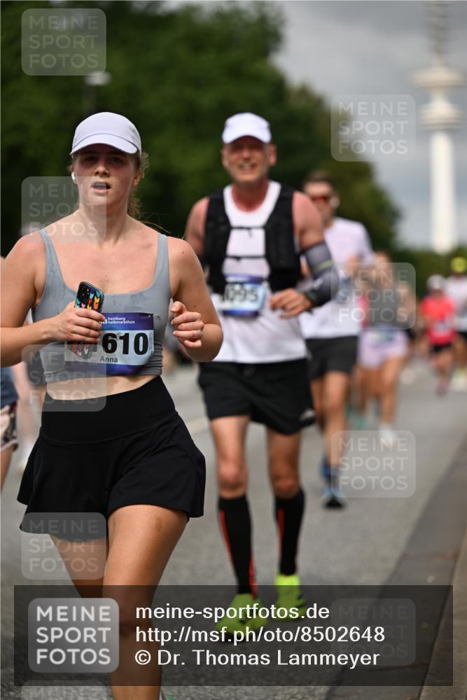 29.06.2025 - hella hamburg halbmarathon Dr. Thomas Lammeyer http://msf.ph/oto/8502648 29.06.2025 10:25:42 Kennedybrücke 1401, 2271, 2315, 2353, 2635, 2956, 3122, 3770, 3817, 4697, 4786, 5061, 5122, 5373, 5395, 5493, 5759, 5957, 6086, 7075, 7228, 7522, 7553, 7781, 8095, 8286, 9108, 9369, 9499, 9532, 9624, 10019, 10125, 10374, 10874, 11117 meine-sportfotos.de