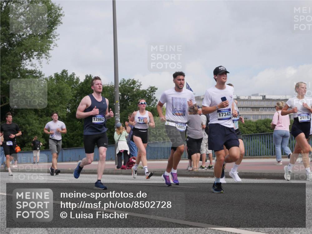 29.06.2025 - hella hamburg halbmarathon Luisa Fischer http://msf.ph/oto/8502728 29.06.2025 10:11:47 Kennedybrücke 6674, 971, 12862, 5885, 17347, 2978, 1147, 1188, 2427, 2978, 5885, 6674, 7198, 7348, 9718, 9823, 10857 meine-sportfotos.de