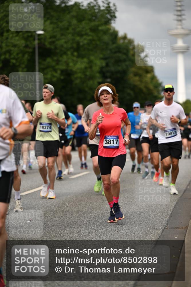 29.06.2025 - hella hamburg halbmarathon Dr. Thomas Lammeyer http://msf.ph/oto/8502898 29.06.2025 10:25:49 Kennedybrücke 1072, 1191, 1250, 1401, 1958, 2271, 2315, 2353, 2529, 2635, 2815, 2841, 3122, 3606, 3770, 3817, 3826, 4046, 4697, 4786, 5061, 5122, 5395, 5412, 5493, 5641, 5759, 5957, 6086, 6103, 7075, 7228, 7522, 7672, 7781, 8095, 8286, 8959, 9326, 9369, 9483, 9499, 9532, 9624, 10019, 10125, 10374, 10787, 10874, 11117, 11425 meine-sportfotos.de