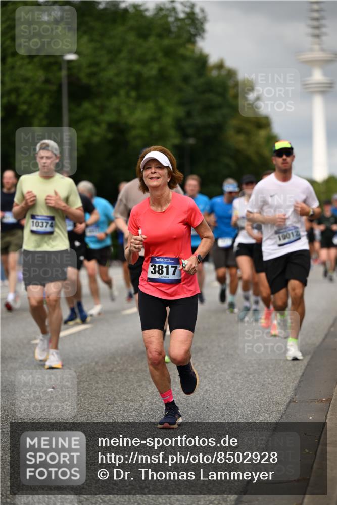29.06.2025 - hella hamburg halbmarathon Dr. Thomas Lammeyer http://msf.ph/oto/8502928 29.06.2025 10:25:50 Kennedybrücke 1072, 1158, 1191, 1250, 1401, 1958, 2271, 2315, 2353, 2529, 2635, 2815, 2841, 3122, 3606, 3770, 3817, 3826, 4046, 4697, 4786, 5061, 5122, 5395, 5412, 5493, 5641, 5759, 5957, 6086, 6103, 7075, 7228, 7522, 7672, 7781, 8095, 8286, 8896, 8959, 9326, 9369, 9483, 9499, 9532, 9624, 9635, 10019, 10125, 10374, 10787, 10874, 11117, 11425 meine-sportfotos.de