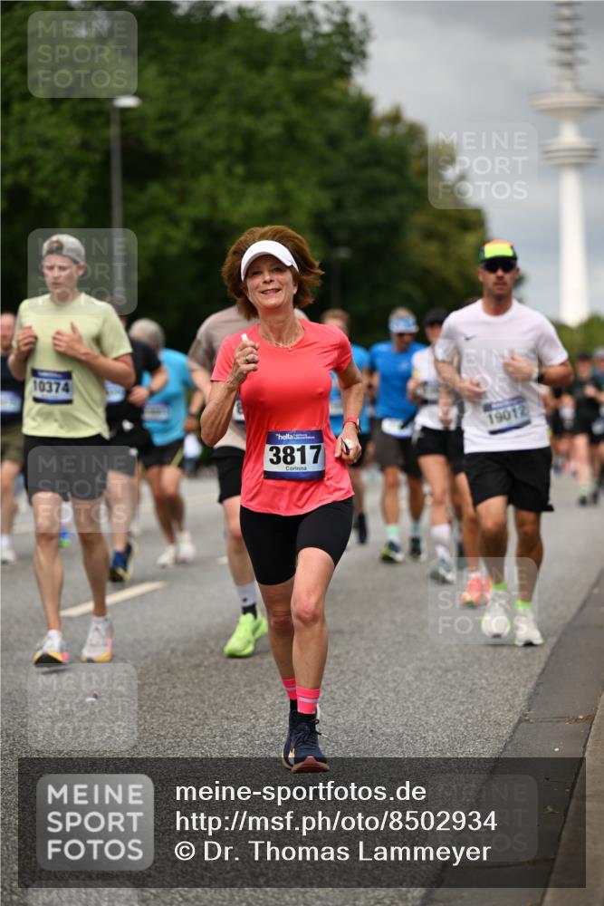 29.06.2025 - hella hamburg halbmarathon Dr. Thomas Lammeyer http://msf.ph/oto/8502934 29.06.2025 10:25:50 Kennedybrücke 1072, 1158, 1191, 1250, 1401, 1958, 2271, 2315, 2353, 2529, 2635, 2815, 2841, 3122, 3606, 3770, 3817, 3826, 4046, 4697, 4786, 5061, 5122, 5395, 5412, 5493, 5641, 5759, 5957, 6086, 6103, 7075, 7228, 7522, 7672, 7781, 8095, 8286, 8896, 8959, 9326, 9369, 9483, 9499, 9532, 9624, 9635, 10019, 10125, 10374, 10787, 10874, 11117, 11425 meine-sportfotos.de