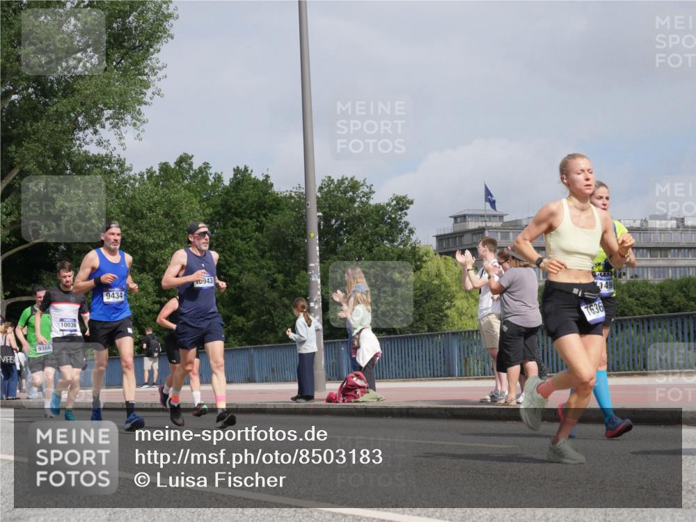 29.06.2025 - hella hamburg halbmarathon Luisa Fischer http://msf.ph/oto/8503183 29.06.2025 10:12:44 Kennedybrücke 9366, 10036, 9434, 943, 1636, 1496, 1838, 3921, 5511, 7333, 7636, 9366, 9434, 9674, 9781, 10036 meine-sportfotos.de