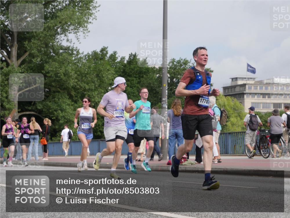 29.06.2025 - hella hamburg halbmarathon Luisa Fischer http://msf.ph/oto/8503803 29.06.2025 10:14:18 Kennedybrücke 5991, 5379, 11321, 1866, 91, 17787, 1531, 1866, 1992, 5379, 5990, 5991, 9169, 9191, 10372 meine-sportfotos.de