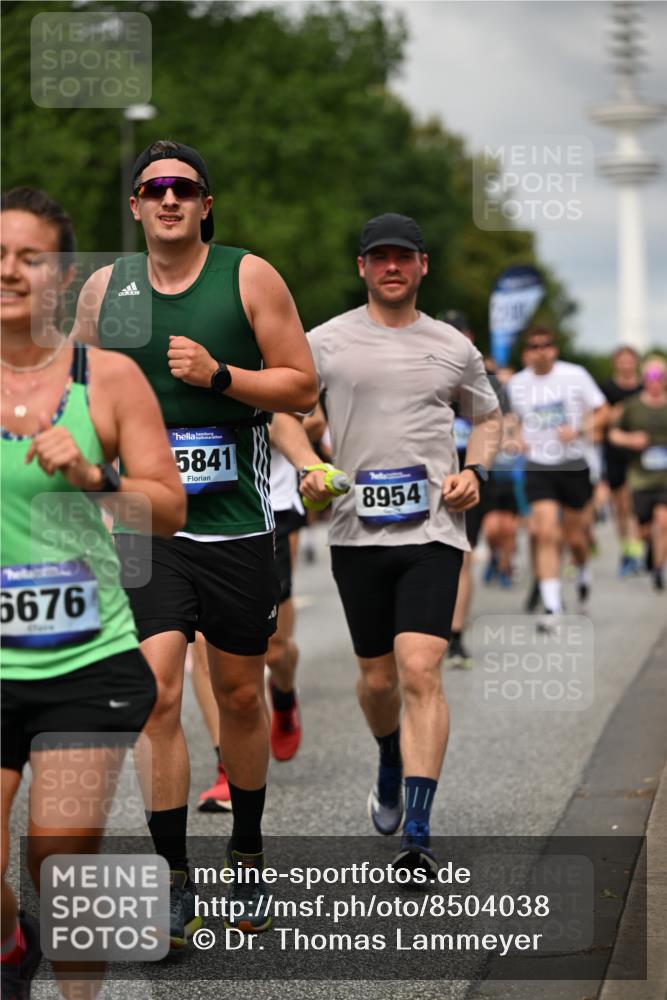 29.06.2025 - hella hamburg halbmarathon Dr. Thomas Lammeyer http://msf.ph/oto/8504038 29.06.2025 10:26:24 Kennedybrücke 1269, 1294, 1419, 1598, 1963, 2009, 2063, 2172, 2351, 2919, 3108, 3172, 3458, 3735, 3768, 3910, 3946, 4113, 4114, 4289, 4375, 4376, 4556, 4829, 5079, 6030, 6303, 6676, 6805, 6849, 6977, 7097, 7162, 7375, 7612, 7794, 8431, 8884, 8954, 9062, 9204, 9327, 9516, 9788, 9807, 10167, 10241, 10663, 10710, 10902, 10961, 11046 meine-sportfotos.de