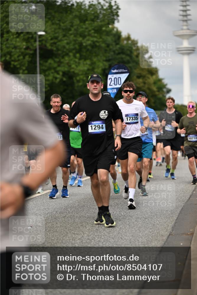 29.06.2025 - hella hamburg halbmarathon Dr. Thomas Lammeyer http://msf.ph/oto/8504107 29.06.2025 10:26:26 Kennedybrücke 1269, 1294, 1419, 1598, 1963, 2009, 2063, 2172, 2351, 2919, 3108, 3172, 3458, 3735, 3768, 3910, 3946, 4113, 4114, 4375, 4376, 4556, 4829, 5079, 6030, 6303, 6307, 6676, 6805, 6849, 6977, 7097, 7162, 7375, 7794, 8431, 8511, 8884, 8954, 9204, 9327, 9516, 9788, 9807, 10167, 10241, 10663, 10710, 10902, 10961, 11046 meine-sportfotos.de