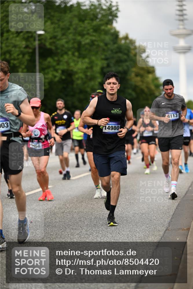 29.06.2025 - hella hamburg halbmarathon Dr. Thomas Lammeyer http://msf.ph/oto/8504420 29.06.2025 10:26:36 Kennedybrücke 1294, 1419, 1598, 1963, 2063, 2172, 2351, 2919, 3108, 3172, 3458, 3735, 3768, 3910, 3946, 3995, 4113, 4114, 4131, 4366, 4556, 4559, 4829, 4970, 5079, 6030, 6049, 6303, 6307, 6805, 6820, 6826, 6849, 6899, 6977, 7097, 7162, 7794, 7925, 8511, 8855, 8884, 8931, 8954, 9204, 9516, 9807, 10065, 10210, 10241, 10663, 10710, 10739, 10961, 11046 meine-sportfotos.de