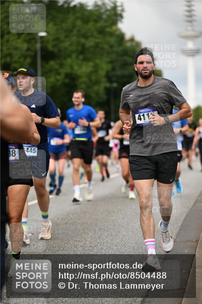 29.06.2025 - hella hamburg halbmarathon Dr. Thomas Lammeyer http://msf.ph/oto/8504488 29.06.2025 10:26:38 Kennedybrücke 1294, 1419, 1598, 2063, 2172, 2351, 2479, 3108, 3172, 3458, 3735, 3768, 3910, 3946, 3995, 4113, 4114, 4131, 4366, 4556, 4559, 4829, 4970, 5079, 6030, 6049, 6303, 6307, 6805, 6820, 6826, 6849, 6899, 6977, 7097, 7162, 7794, 7925, 8511, 8855, 8931, 9204, 9516, 9807, 10065, 10210, 10241, 10663, 10710, 10739, 10917, 10961, 11046 meine-sportfotos.de