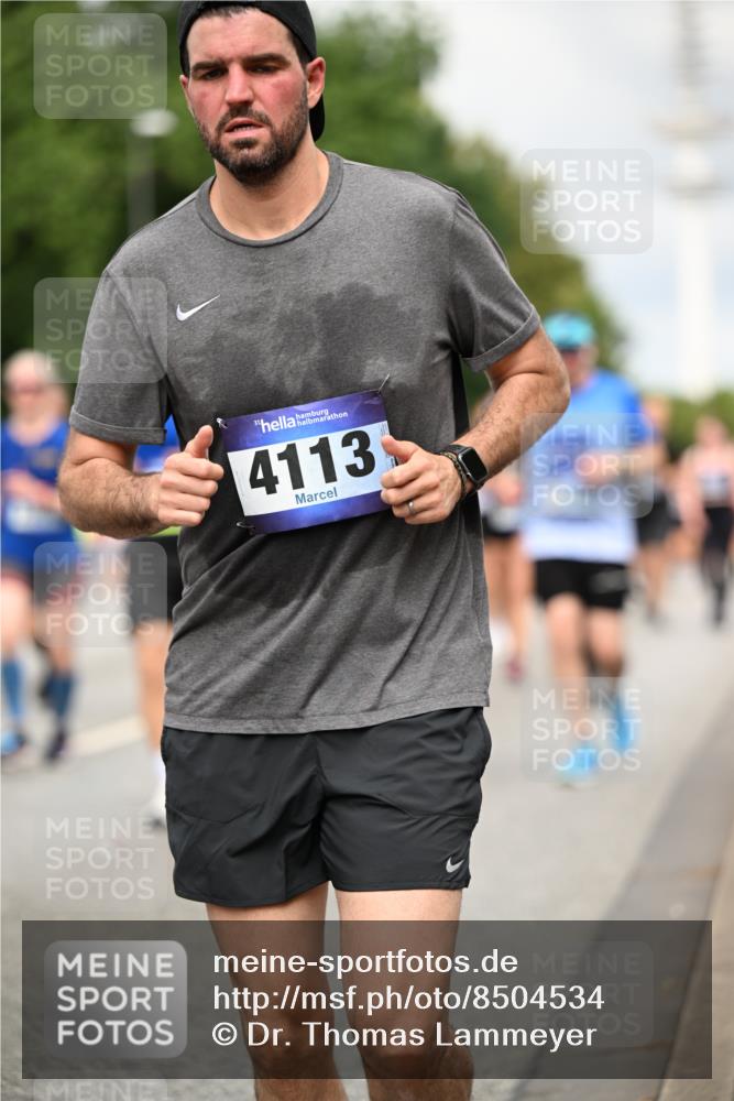 29.06.2025 - hella hamburg halbmarathon Dr. Thomas Lammeyer http://msf.ph/oto/8504534 29.06.2025 10:26:39 Kennedybrücke 1419, 1598, 2172, 2351, 2479, 3108, 3172, 3458, 3735, 3768, 3910, 3946, 3995, 4113, 4114, 4131, 4366, 4556, 4559, 4829, 4970, 5079, 6030, 6049, 6303, 6307, 6805, 6820, 6826, 6849, 6899, 6977, 7097, 7162, 7276, 7794, 7925, 8511, 8855, 8931, 9204, 9516, 9807, 10065, 10210, 10241, 10663, 10710, 10739, 10917, 10961, 11046 meine-sportfotos.de