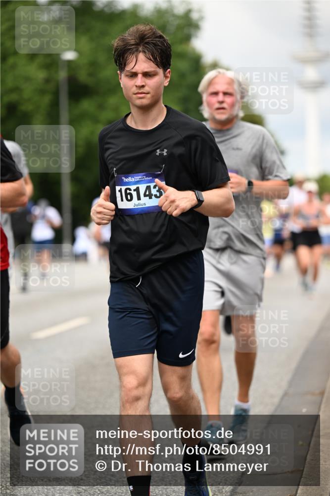 29.06.2025 - hella hamburg halbmarathon Dr. Thomas Lammeyer http://msf.ph/oto/8504991 29.06.2025 10:26:56 Kennedybrücke 2479, 2514, 2744, 2886, 3430, 3600, 3601, 3769, 3995, 4131, 4190, 4266, 4366, 4559, 4969, 4970, 5838, 6048, 6049, 6747, 6820, 6826, 6881, 6899, 7188, 7190, 7276, 7891, 7925, 8855, 8931, 9256, 9392, 10065, 10210, 10432, 10573, 10739, 10917 meine-sportfotos.de