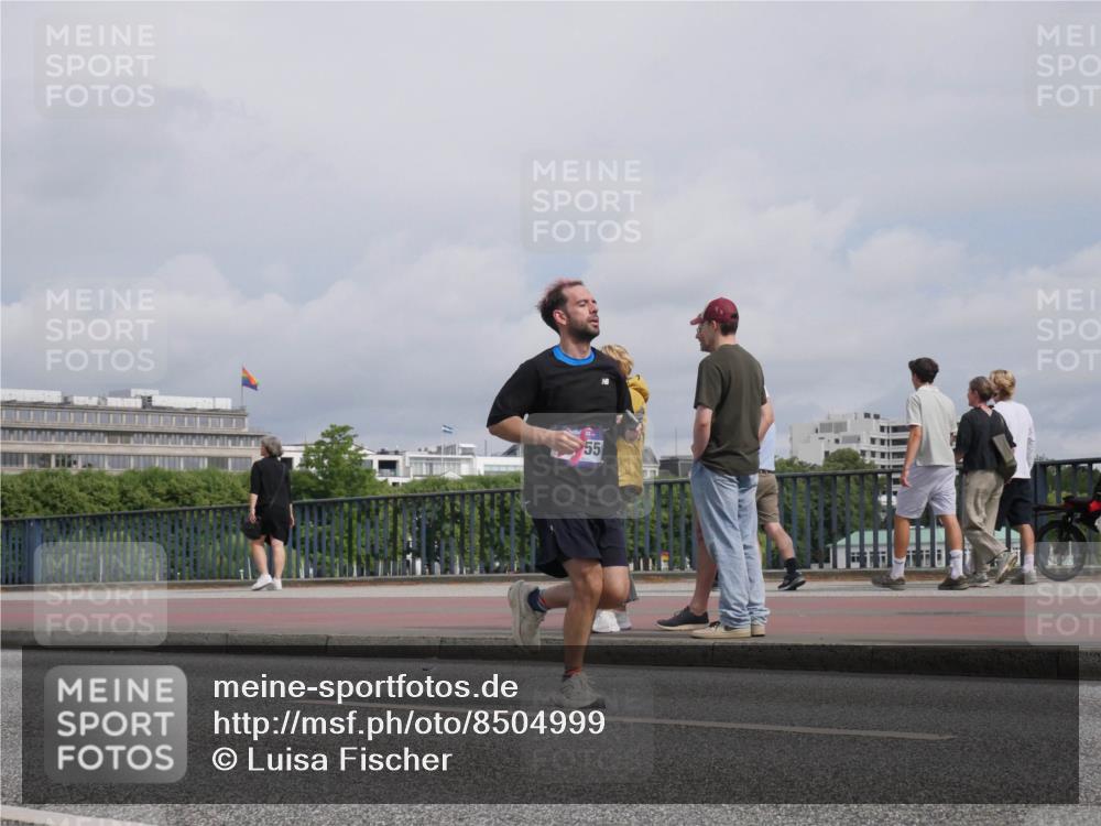 29.06.2025 - hella hamburg halbmarathon Luisa Fischer http://msf.ph/oto/8504999 29.06.2025 10:17:09 Kennedybrücke 55, 1406, 2990, 3939, 5546, 5670, 7209, 7802, 7840, 7991, 8001, 8147, 8409, 9845 meine-sportfotos.de