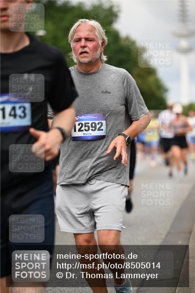 29.06.2025 - hella hamburg halbmarathon Dr. Thomas Lammeyer http://msf.ph/oto/8505014 29.06.2025 10:26:57 Kennedybrücke 2479, 2514, 2744, 2886, 3003, 3430, 3600, 3601, 3769, 3995, 4131, 4190, 4266, 4366, 4559, 4969, 4970, 5838, 6048, 6049, 6747, 6820, 6826, 6881, 6899, 7188, 7190, 7276, 7891, 7925, 8855, 8931, 9256, 9392, 10065, 10210, 10432, 10573, 10739, 10917 meine-sportfotos.de