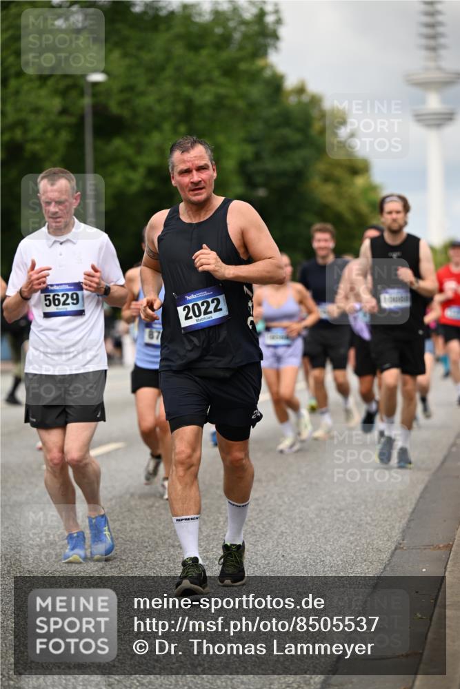 29.06.2025 - hella hamburg halbmarathon Dr. Thomas Lammeyer http://msf.ph/oto/8505537 29.06.2025 10:27:17 Kennedybrücke 1029, 1187, 1372, 1853, 2022, 2294, 2514, 3003, 3029, 3600, 3601, 3769, 4728, 4793, 4969, 5223, 5629, 5798, 5838, 6048, 6578, 6747, 6784, 6785, 7266, 7891, 7919, 8355, 8715, 9256, 9301, 9512, 10088, 10432 meine-sportfotos.de