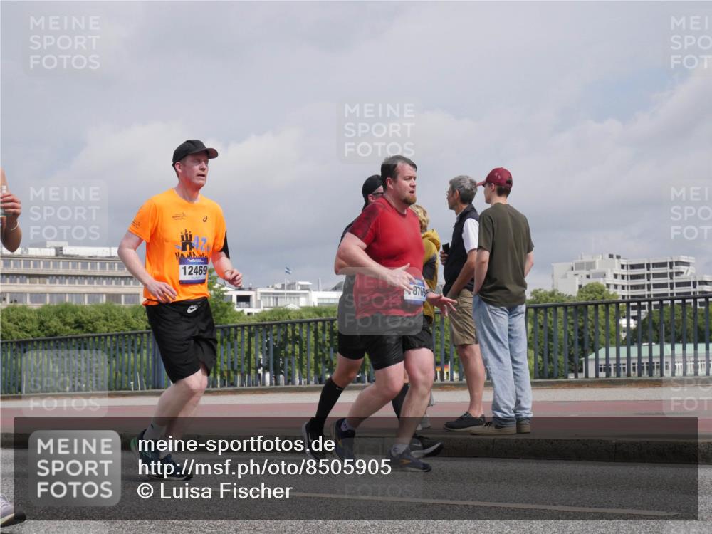 29.06.2025 - hella hamburg halbmarathon Luisa Fischer http://msf.ph/oto/8505905 29.06.2025 10:18:54 Kennedybrücke 42, 12469, 8769, 1651, 2076, 2835, 3167, 4828, 5046, 5423, 7897, 8746, 9307, 9881 meine-sportfotos.de