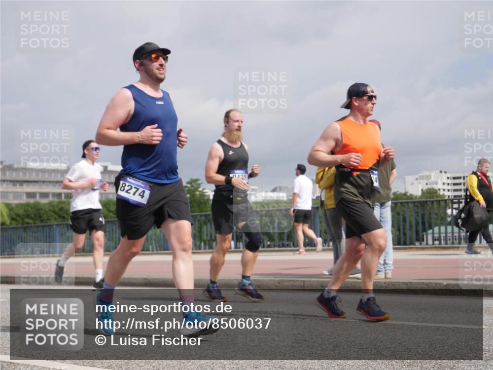 29.06.2025 - hella hamburg halbmarathon Luisa Fischer http://msf.ph/oto/8506037 29.06.2025 10:19:08 Kennedybrücke 8274, 1212, 1308, 2071, 2436, 2601, 4583, 8057, 8169, 8274, 8554, 9601, 9784, 10292, 10844 meine-sportfotos.de