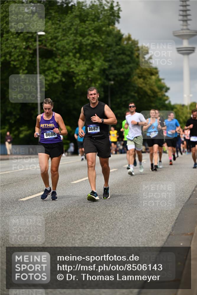 29.06.2025 - hella hamburg halbmarathon Dr. Thomas Lammeyer http://msf.ph/oto/8506143 29.06.2025 10:27:36 Kennedybrücke 1029, 1187, 1362, 1372, 1382, 1853, 2925, 3013, 3029, 4728, 4793, 5343, 6578, 7919, 8687, 8688, 9133, 9301, 9512, 9913 meine-sportfotos.de