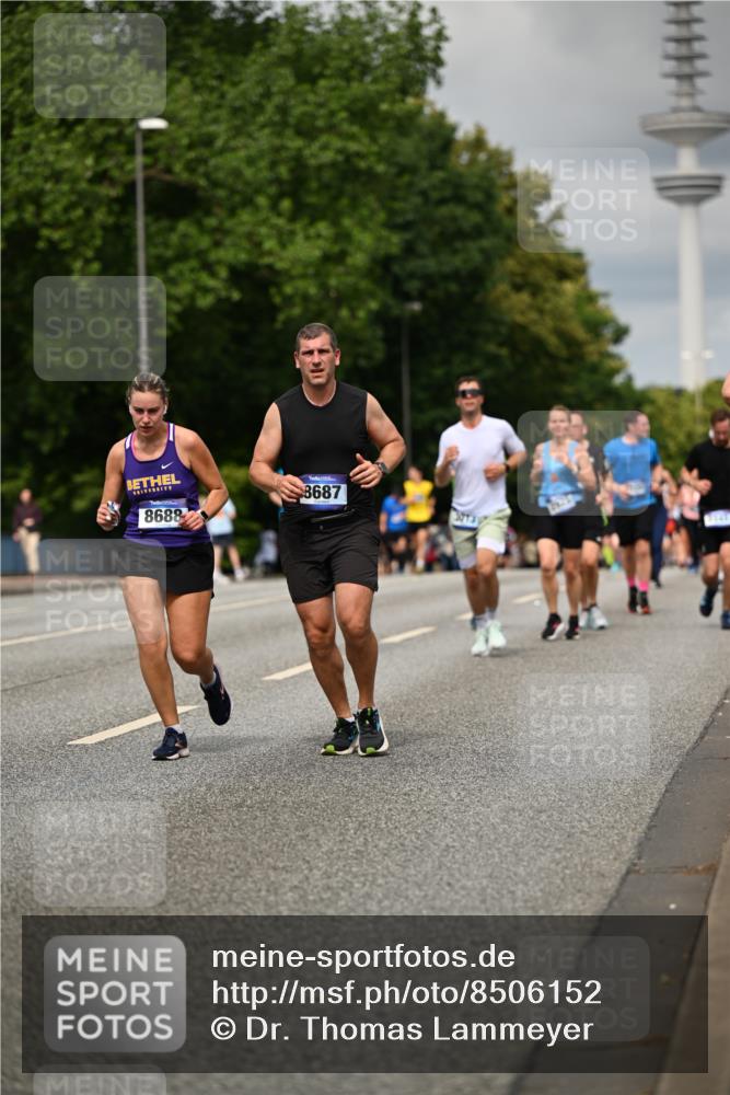 29.06.2025 - hella hamburg halbmarathon Dr. Thomas Lammeyer http://msf.ph/oto/8506152 29.06.2025 10:27:36 Kennedybrücke 1029, 1187, 1362, 1372, 1382, 1853, 2925, 3013, 3029, 4728, 4793, 5343, 6578, 7919, 8687, 8688, 9133, 9301, 9512, 9913 meine-sportfotos.de