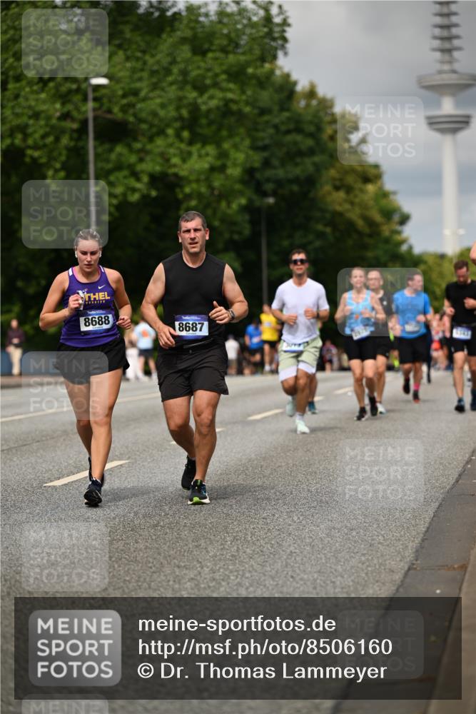 29.06.2025 - hella hamburg halbmarathon Dr. Thomas Lammeyer http://msf.ph/oto/8506160 29.06.2025 10:27:37 Kennedybrücke 1029, 1187, 1362, 1372, 1382, 1853, 2925, 3013, 3029, 4728, 4793, 5343, 6578, 8687, 8688, 9133, 9301, 9512, 9877, 9913 meine-sportfotos.de