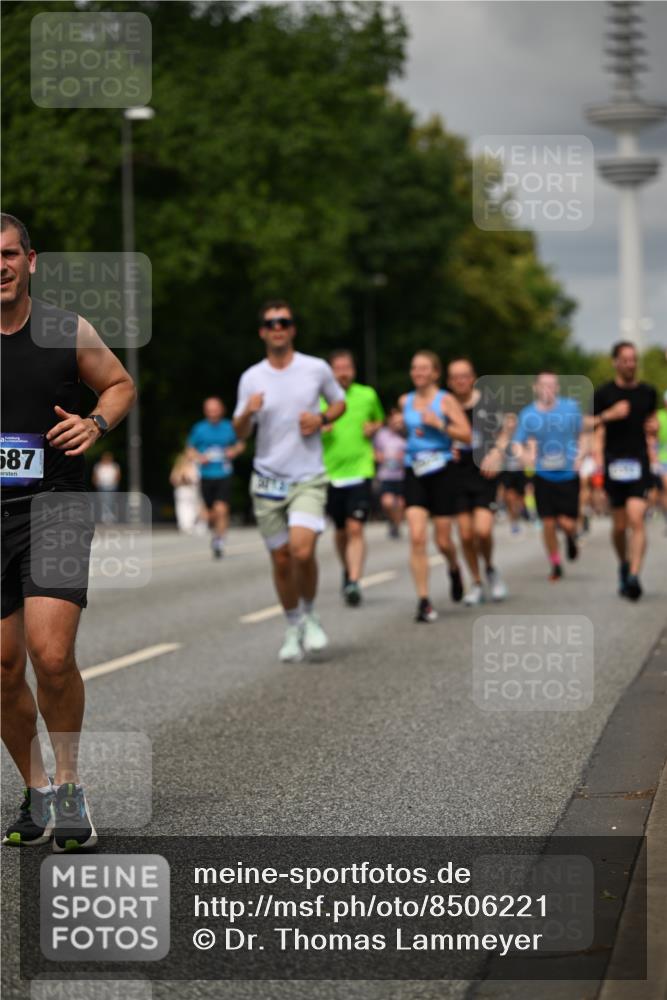 29.06.2025 - hella hamburg halbmarathon Dr. Thomas Lammeyer http://msf.ph/oto/8506221 29.06.2025 10:27:39 Kennedybrücke 1029, 1187, 1362, 1382, 1853, 2925, 3013, 3029, 4728, 4793, 5343, 8687, 8688, 9133, 9301, 9512, 9877, 9913 meine-sportfotos.de