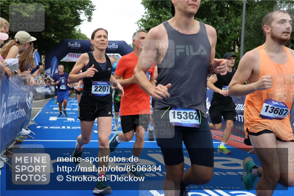 29.06.2025 - hella hamburg halbmarathon Strokosch-Dieckow http://msf.ph/oto/8506334 29.06.2025 10:50:58 Ziel 1466, 1630, 2207, 3654, 4077, 7052, 7369, 8117, 8205, 8261, 8572, 8704, 10215, 10508, 10603, 11551, 12778, 13008, 13687, 14125, 15362, 15395, 15643, 16285, 17221, 17384, 18066, 18350 meine-sportfotos.de