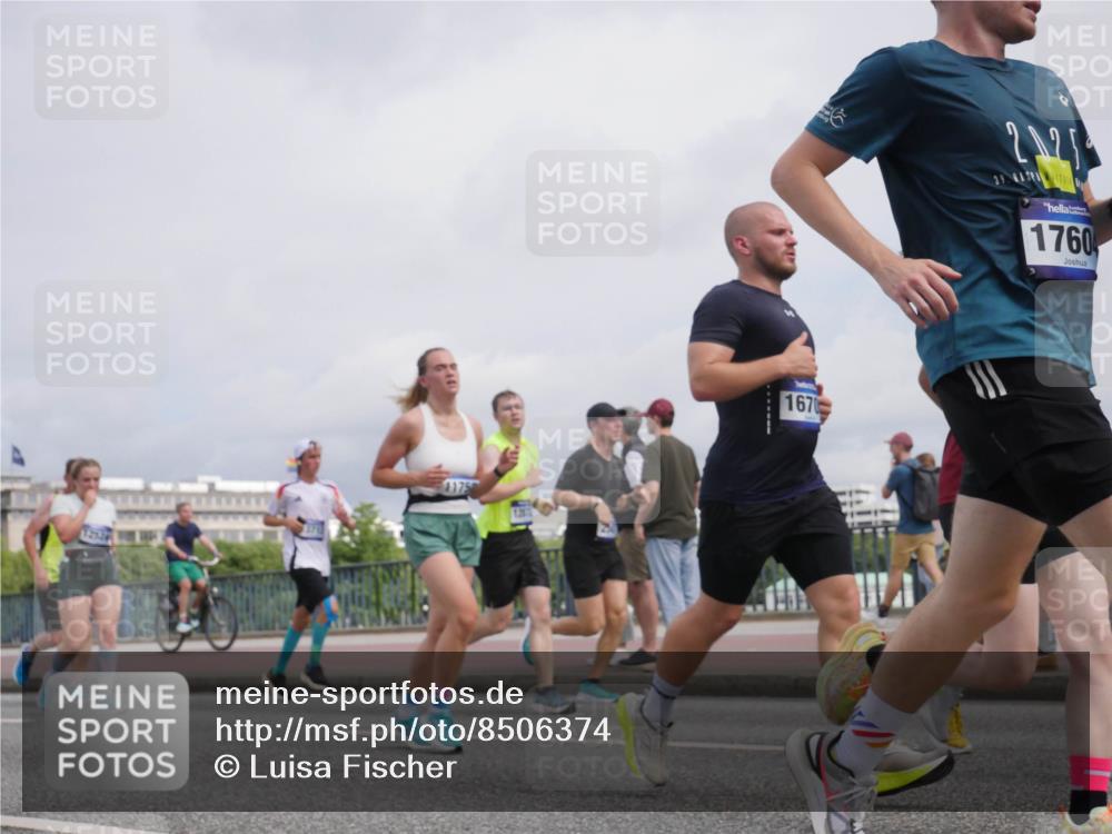 29.06.2025 - hella hamburg halbmarathon Luisa Fischer http://msf.ph/oto/8506374 29.06.2025 10:19:41 Kennedybrücke 1670, 2125, 1760, 1602, 2347, 3023, 3088, 3687, 5036, 7358, 7924, 7928, 8317, 8619, 8857, 9091, 9332, 9492, 9664, 9676, 9891, 10076 meine-sportfotos.de