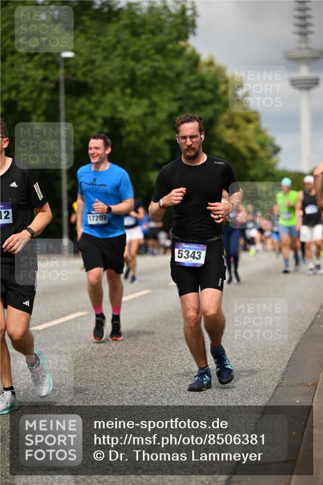 29.06.2025 - hella hamburg halbmarathon Dr. Thomas Lammeyer http://msf.ph/oto/8506381 29.06.2025 10:27:44 Kennedybrücke 1003, 1048, 1187, 1362, 1382, 2125, 2925, 3013, 3029, 3457, 4728, 5343, 7820, 8181, 8687, 8688, 8716, 9133, 9877, 9913 meine-sportfotos.de