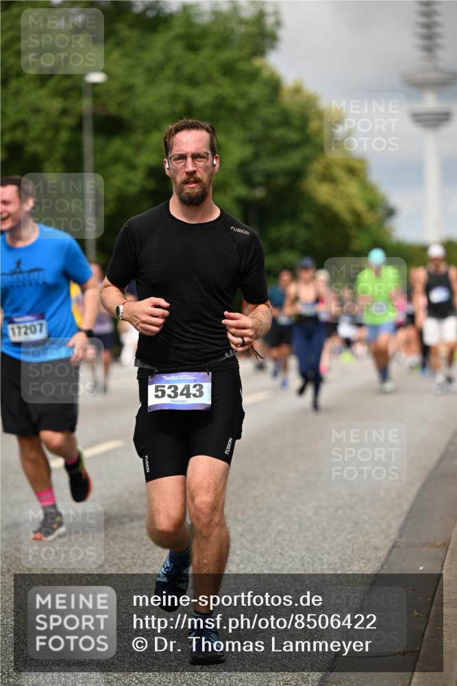 29.06.2025 - hella hamburg halbmarathon Dr. Thomas Lammeyer http://msf.ph/oto/8506422 29.06.2025 10:27:45 Kennedybrücke 1003, 1048, 1187, 1362, 1382, 2125, 2925, 3013, 3029, 3457, 4728, 5343, 7029, 7820, 8181, 8687, 8688, 8716, 9133, 9877, 9913 meine-sportfotos.de