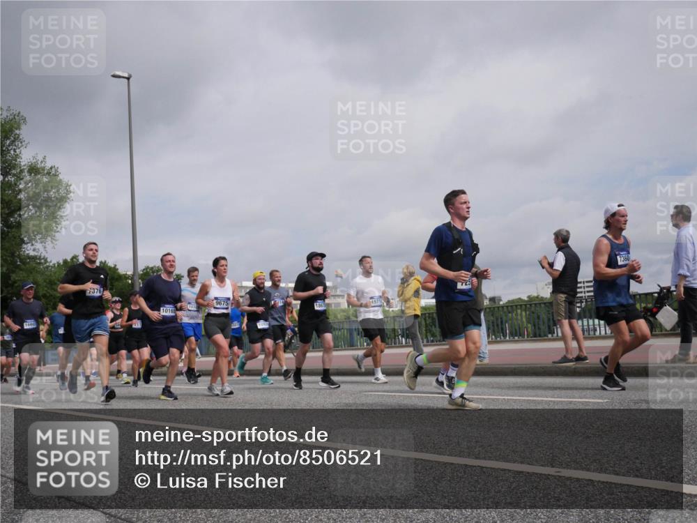 29.06.2025 - hella hamburg halbmarathon Luisa Fischer http://msf.ph/oto/8506521 29.06.2025 10:19:57 Kennedybrücke 16607, 376, 9675, 15711, 1032, 18675, 10165, 7360, 1117, 1240, 3450, 3622, 5037, 6488, 6948, 7257, 7360, 7376, 8513, 9208, 9675, 10165, 10314, 10317, 10320, 10391 meine-sportfotos.de