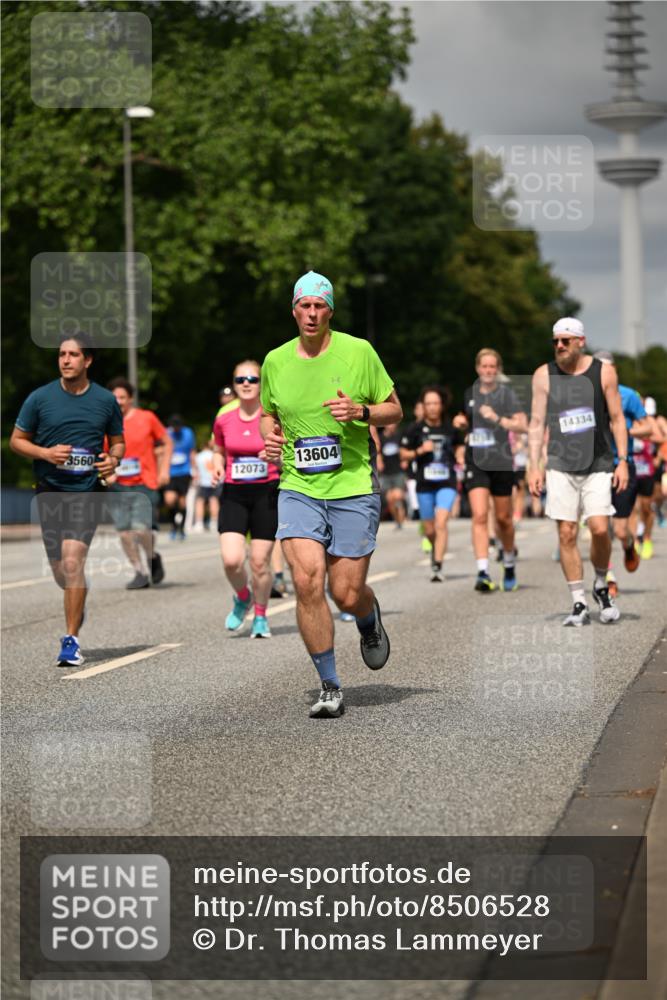 29.06.2025 - hella hamburg halbmarathon Dr. Thomas Lammeyer http://msf.ph/oto/8506528 29.06.2025 10:27:51 Kennedybrücke 1003, 1048, 1382, 2125, 2925, 3013, 3457, 4464, 5343, 5406, 6502, 7021, 7029, 7820, 8181, 8687, 8688, 8716, 9877, 10649 meine-sportfotos.de