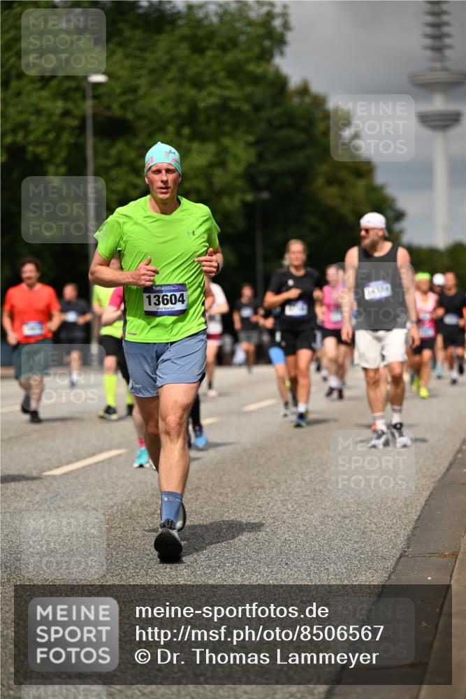 29.06.2025 - hella hamburg halbmarathon Dr. Thomas Lammeyer http://msf.ph/oto/8506567 29.06.2025 10:27:52 Kennedybrücke 1003, 1048, 1382, 2125, 2925, 3013, 3285, 3457, 4464, 4684, 5343, 5406, 6502, 7021, 7029, 7820, 8181, 8687, 8716, 9877, 10649 meine-sportfotos.de