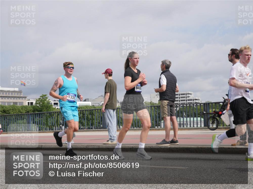 29.06.2025 - hella hamburg halbmarathon Luisa Fischer http://msf.ph/oto/8506619 29.06.2025 10:20:06 Kennedybrücke 1331, 6488, 1403, 3622, 5390, 6328, 6488, 6941, 6948, 7114, 7115, 7345, 8513, 8983, 10377, 10735 meine-sportfotos.de