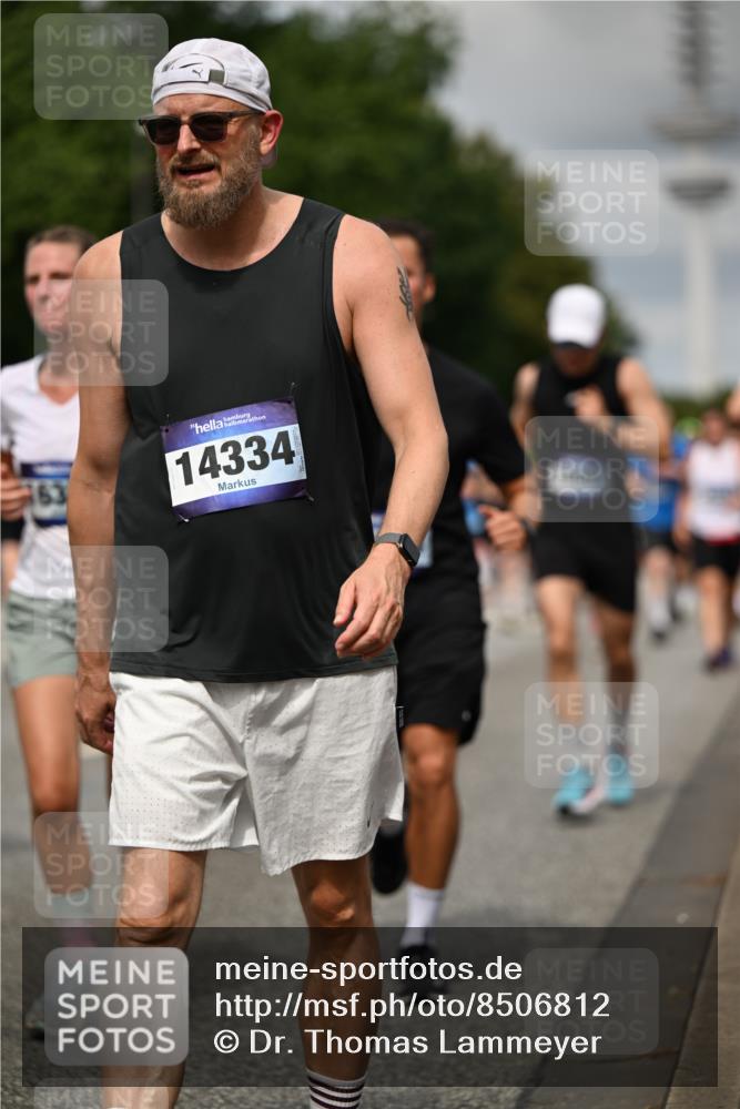 29.06.2025 - hella hamburg halbmarathon Dr. Thomas Lammeyer http://msf.ph/oto/8506812 29.06.2025 10:28:02 Kennedybrücke 1003, 1048, 1382, 1444, 2125, 2489, 3034, 3285, 3457, 4464, 4684, 5406, 6502, 7021, 7029, 7820, 8031, 8181, 8716, 9217, 9877, 10649 meine-sportfotos.de
